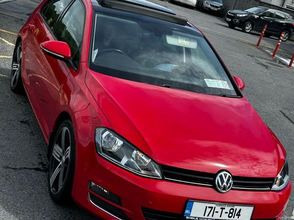 Volkswagen Golf Estate, Diesel, 2017, Red