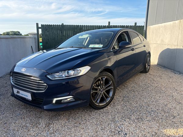 Ford Mondeo Hatchback, Diesel, 2017, Blue