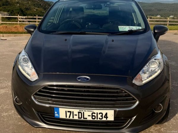 Ford Fiesta Hatchback, Petrol, 2017, Grey