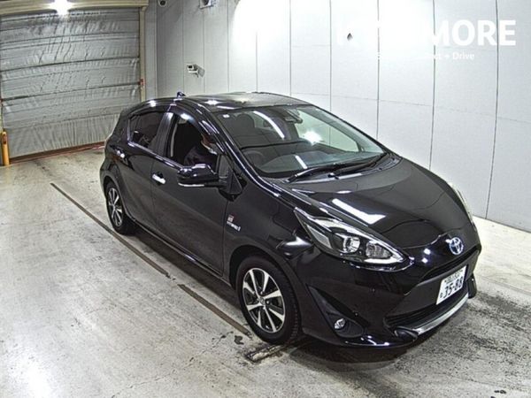 Toyota Aqua Hatchback, Petrol Hybrid, 2019, Black