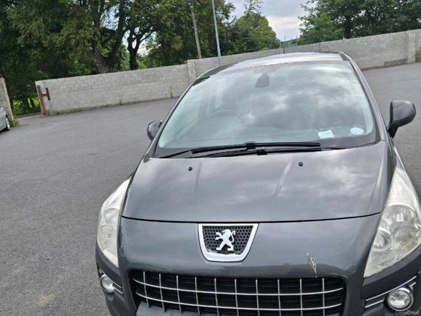 Peugeot 3008 MPV, Diesel, 2011, Grey