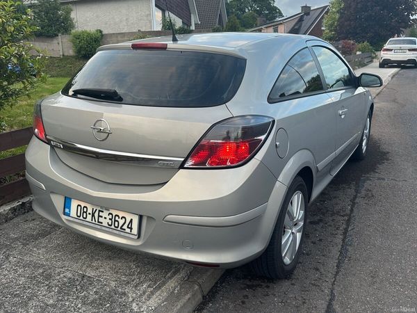 Opel Astra Hatchback, Petrol, 2008, Yellow