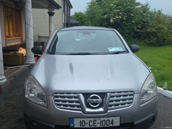 Nissan Qashqai Hatchback, Diesel, 2010, Silver
