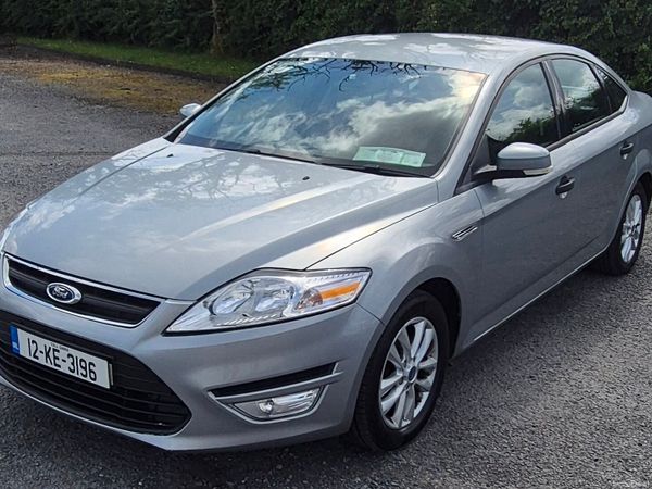 Ford Mondeo Saloon, Diesel, 2012, Grey