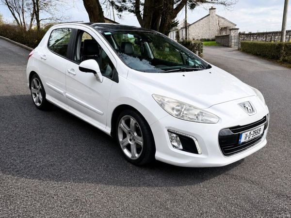 Peugeot 308 Hatchback, Diesel, 2011, White