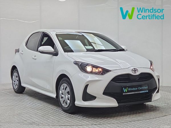 Toyota Yaris Hatchback, Petrol, 2022, White