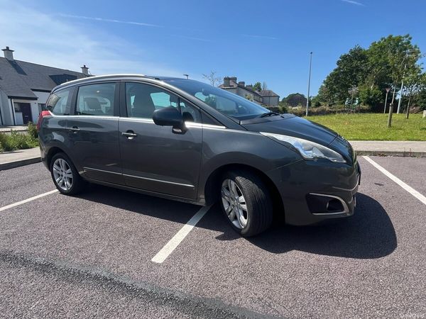 Peugeot 5008 MPV, Diesel, 2015, Grey