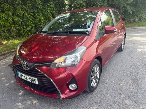 Toyota Yaris Hatchback, Petrol, 2017, Red
