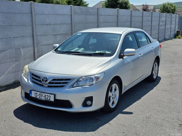Toyota Corolla Saloon, Diesel, 2012, Silver