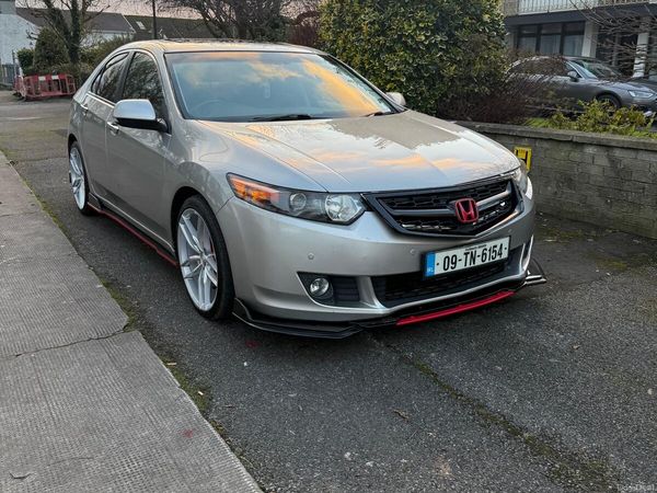 Honda Accord Saloon, Diesel, 2009, Silver