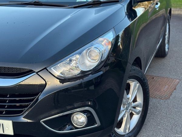 Hyundai ix35 SUV, Diesel, 2012, Black