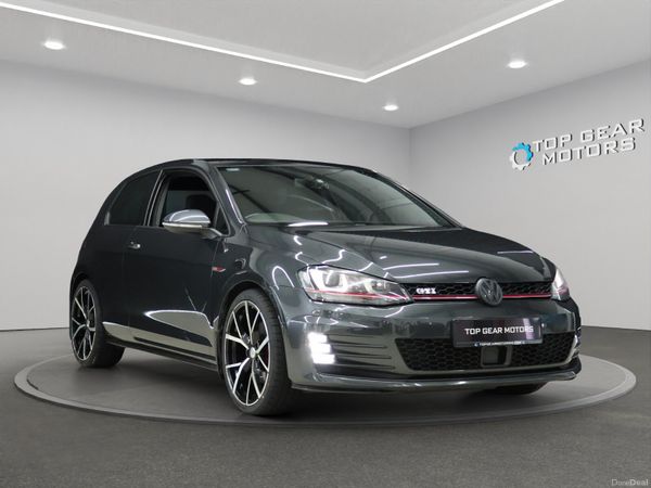 Volkswagen Golf Hatchback, Petrol, 2016, Grey