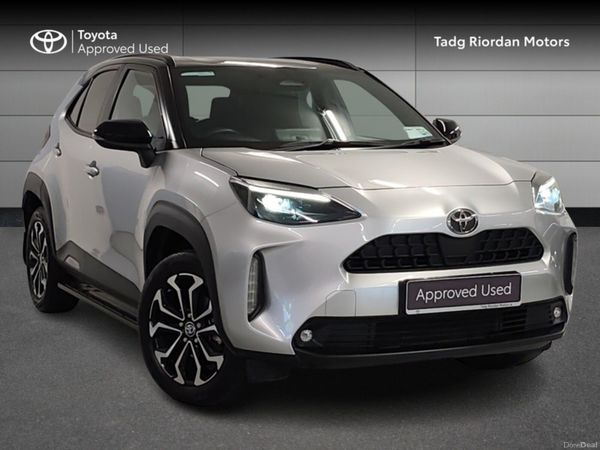 Toyota Yaris Cross Hatchback, Petrol Hybrid, 2025, Silver