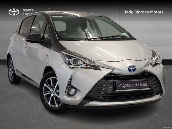 Toyota Yaris Hatchback, Petrol Hybrid, 2020, Silver