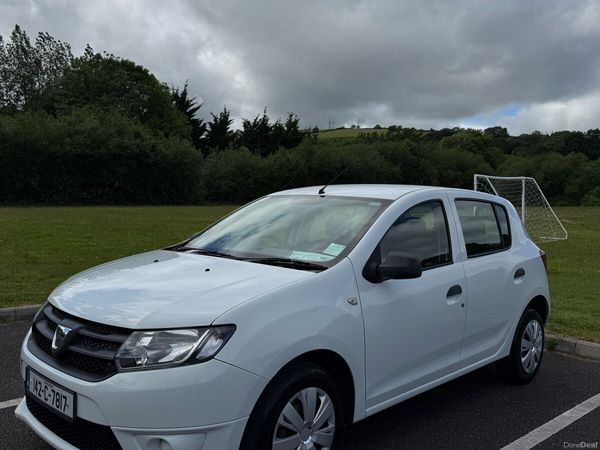 Dacia Sandero Hatchback, Petrol, 2014, White