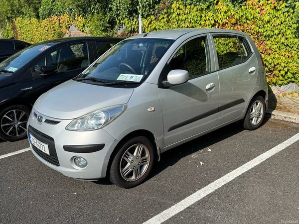 Hyundai i10 Hatchback, Petrol, 2009, Silver