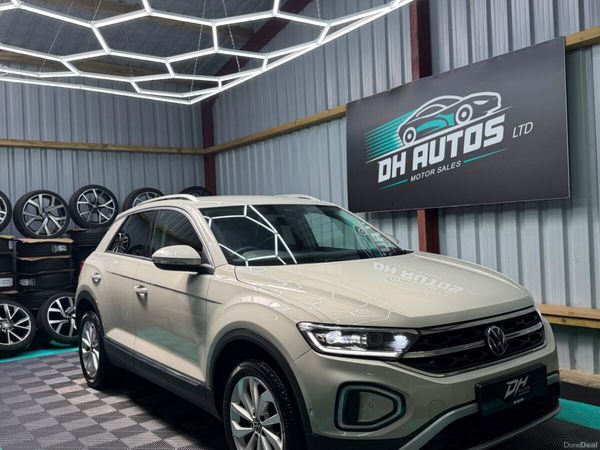 Volkswagen T-Roc SUV, Petrol, 2023, Grey