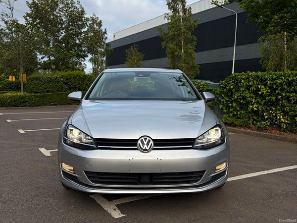 Volkswagen Golf Hatchback, Petrol, 2015, Silver
