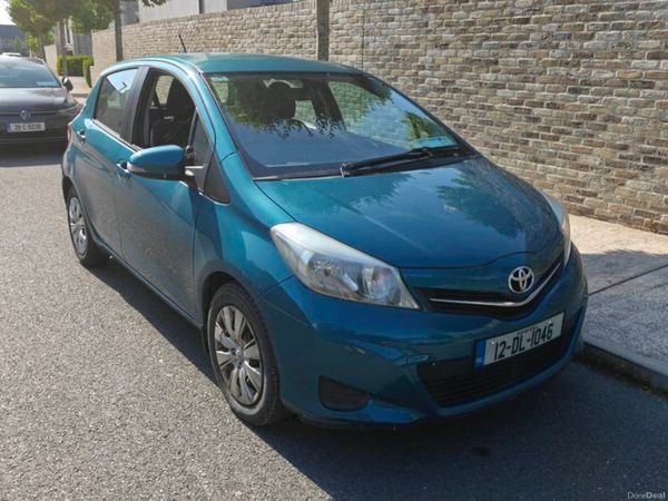 Toyota Yaris Hatchback, Petrol, 2012, Green