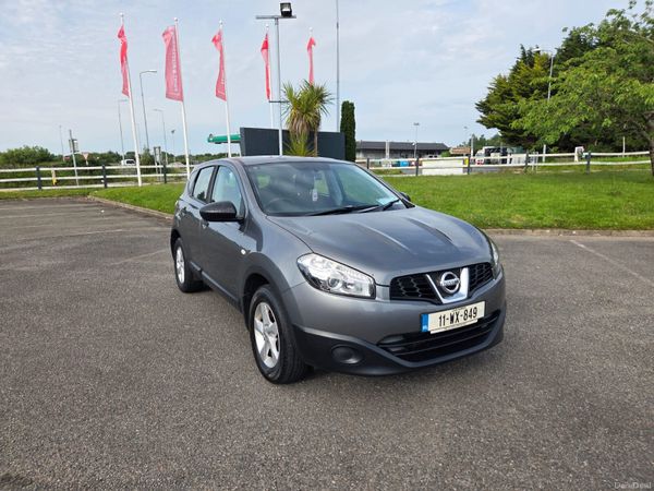 Nissan Qashqai Hatchback, Diesel, 2011, Grey