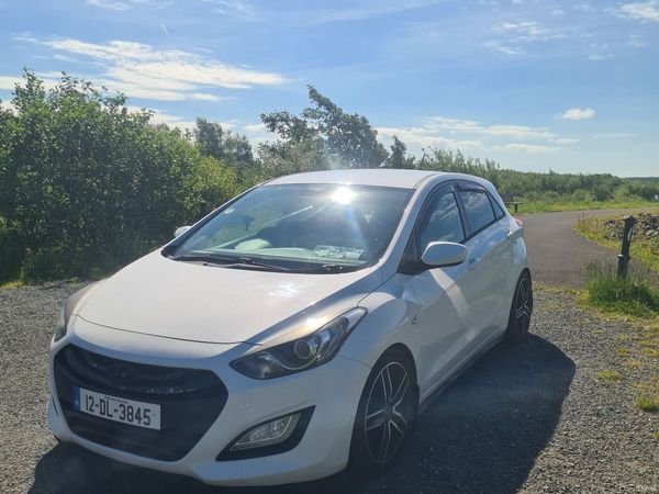 Hyundai i30 Hatchback, Diesel, 2012, White