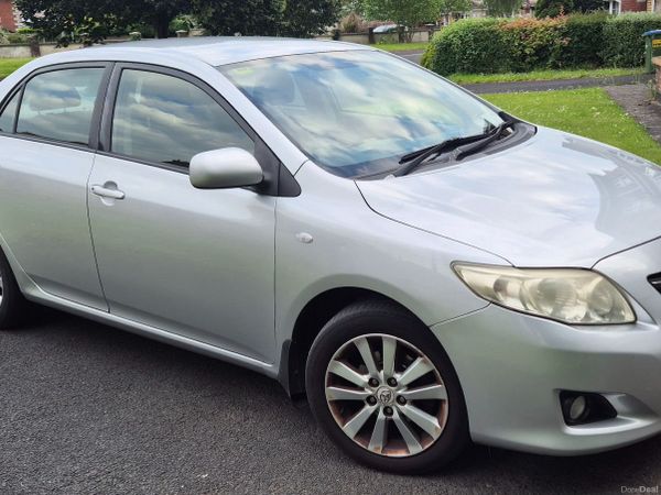 Toyota Corolla Saloon, Petrol, 2007, Silver