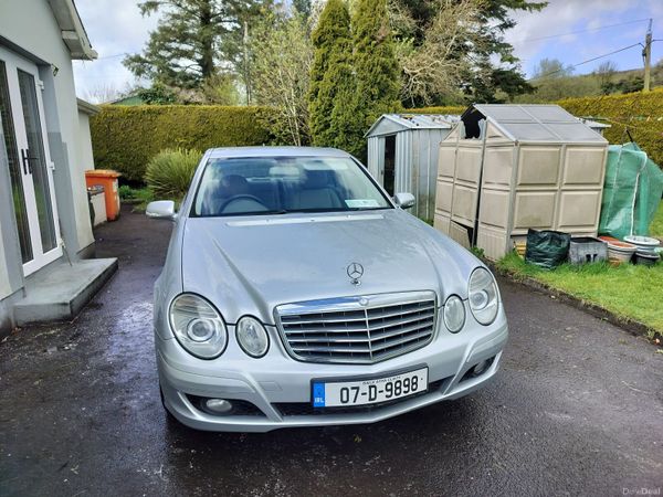 Mercedes-Benz E-Class Saloon, Petrol, 2007, Silver