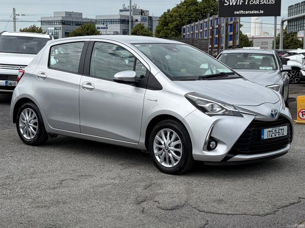 Toyota Yaris Hatchback, Petrol Hybrid, 2017, Grey