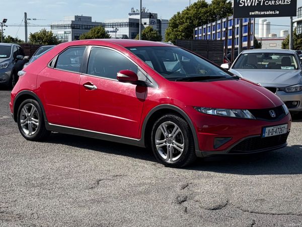 Honda Civic Hatchback, Petrol, 2011, Red