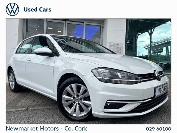 Volkswagen Golf Hatchback, Petrol, 2017, White