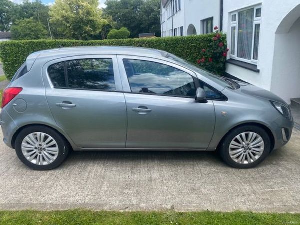 Opel Corsa Hatchback, Petrol, 2014, Silver