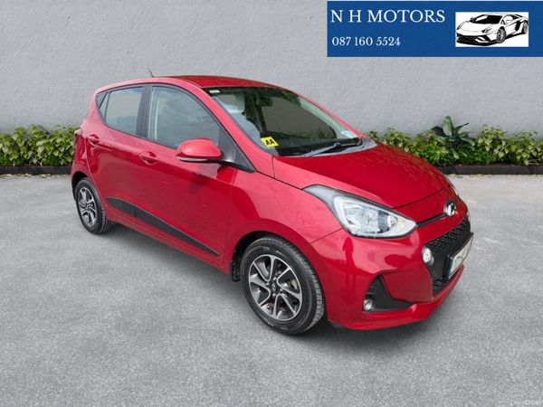 Hyundai i10 Hatchback, Petrol, 2017, Red