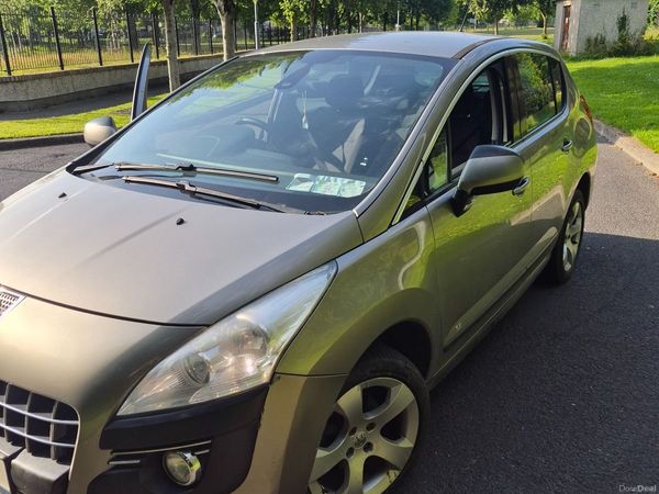 Peugeot 3008 MPV, Diesel, 2010, Grey