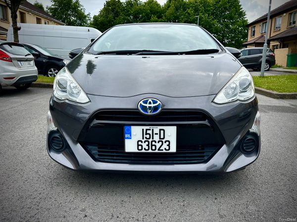 Toyota Aqua Hatchback, Petrol Hybrid, 2015, Grey