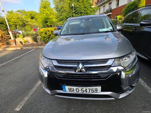Mitsubishi Outlander SUV, Petrol Plug-in Hybrid, 2016, Grey