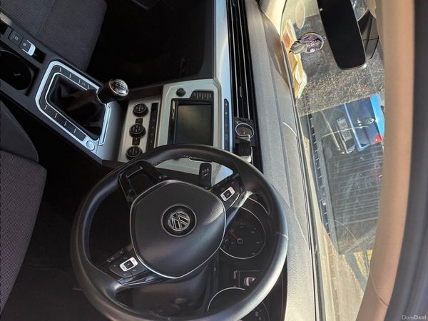 Volkswagen Passat Saloon, Diesel, 2017, Grey