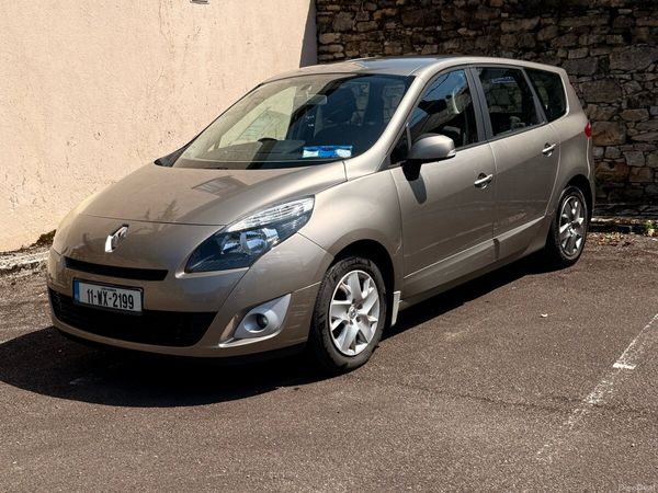 Renault Grand Scenic MPV, Diesel, 2011, Gold