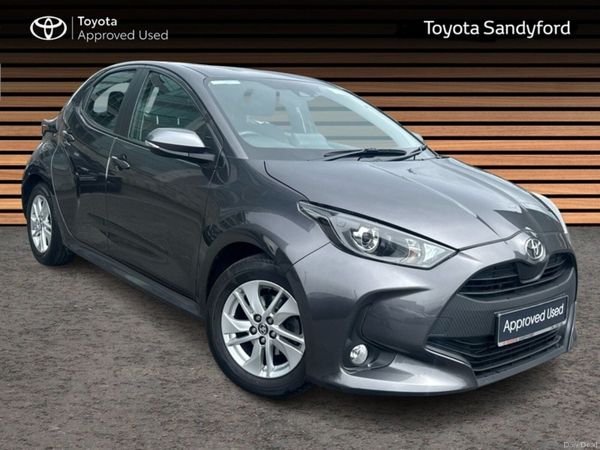 Toyota Yaris Hatchback, Petrol, 2023, Grey
