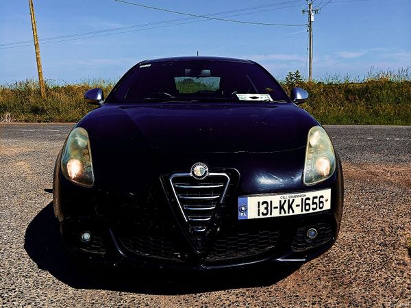 Alfa Romeo Giulietta Hatchback, Diesel, 2013, Black