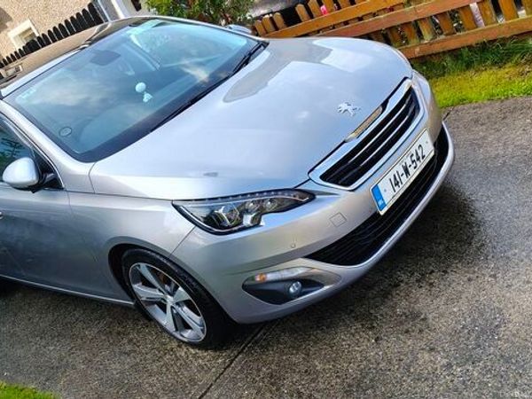 Peugeot 308 Hatchback, Diesel, 2014, Grey