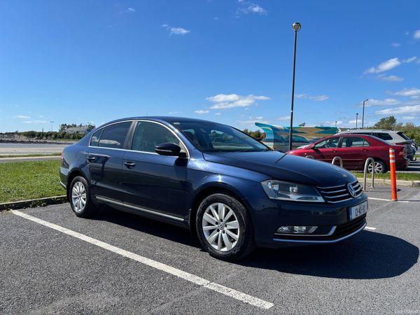 Volkswagen Passat Saloon, Diesel, 2012, Blue