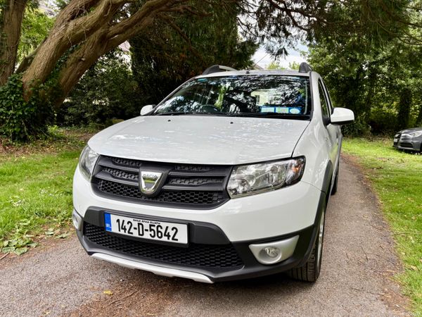 Dacia Sandero Stepway Hatchback, Diesel, 2014, White