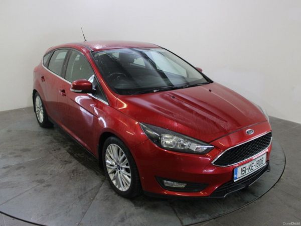 Ford Focus Hatchback, Diesel, 2015, Red