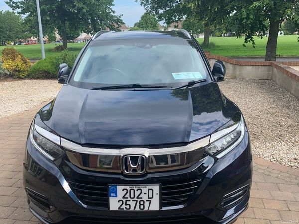 Honda Vezel SUV, Petrol Hybrid, 2020, Blue