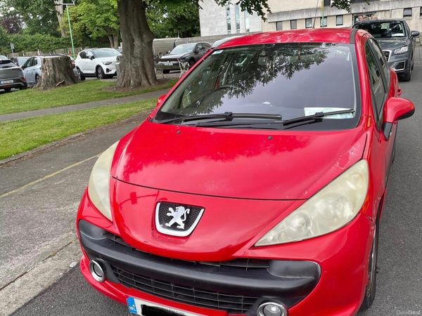 Peugeot 207 Hatchback, Petrol, 2006, Red