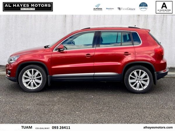 Volkswagen Tiguan SUV, Diesel, 2015, Red