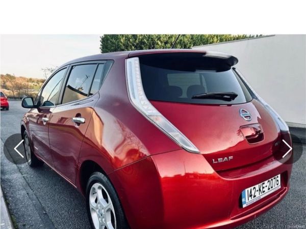 Nissan Leaf Hatchback, Electric, 2014, Red