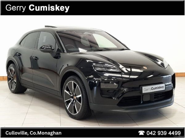 Porsche Macan SUV, Electric, 2024, Black