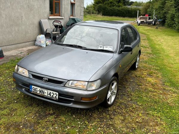 Toyota Corolla Hatchback, Petrol, 1996, Grey