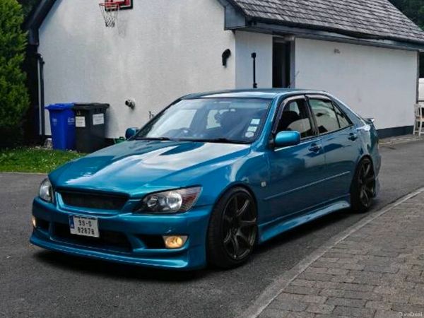 Lexus IS Saloon, Petrol, 1999, Blue